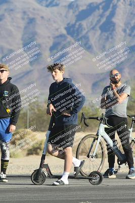 media/Oct-30-2025-Racers Edge (Thu) [[dabbdaf680]]/1-Around the Pits- Track Walk/